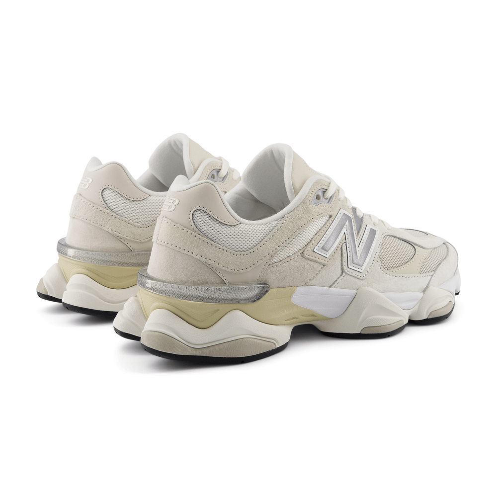 New Balance 9060 Sea Salt Moonbeam - OnSize
