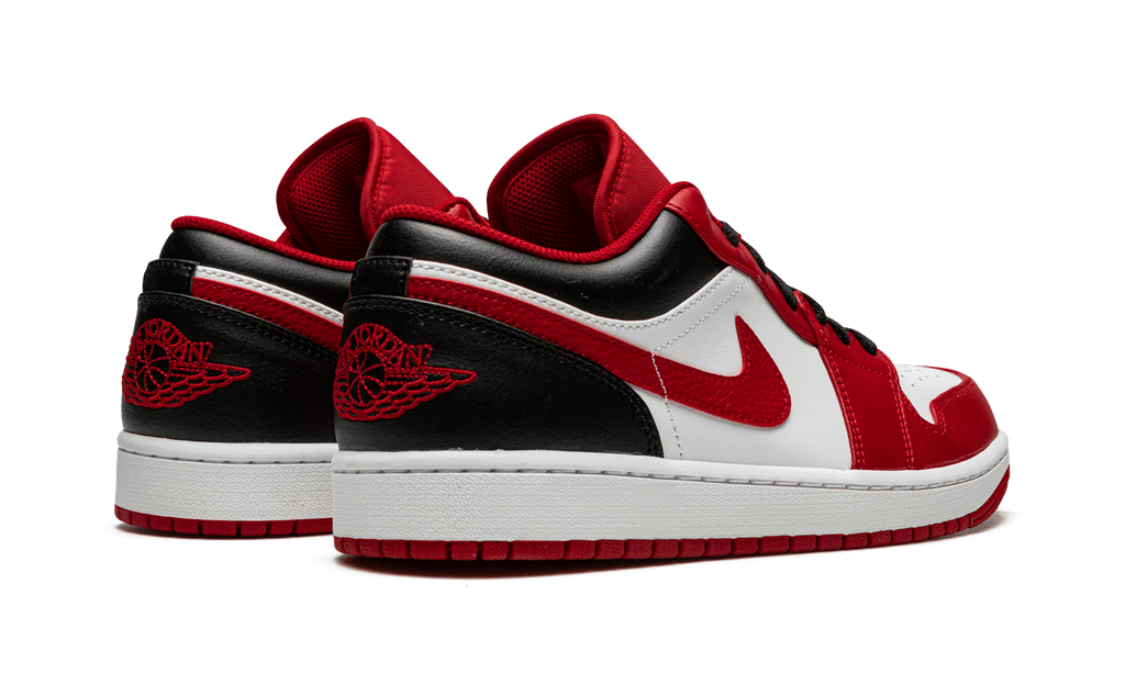Jordan 1 Low Bulls - OnSize